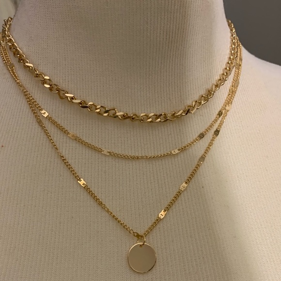 🆕 gold layered chain disc necklace - Picture 2 of 4